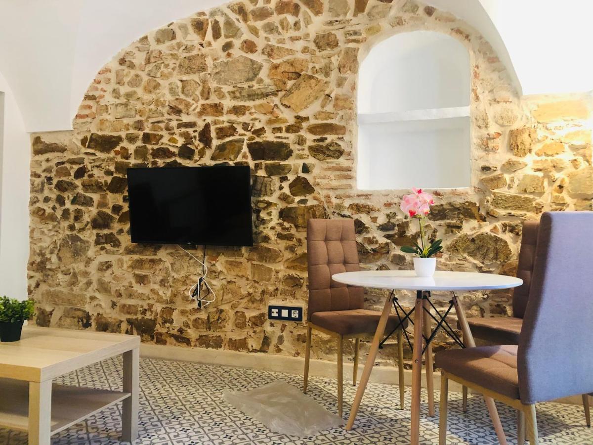 Al-Qazeres Suites Касерес Экстерьер фото