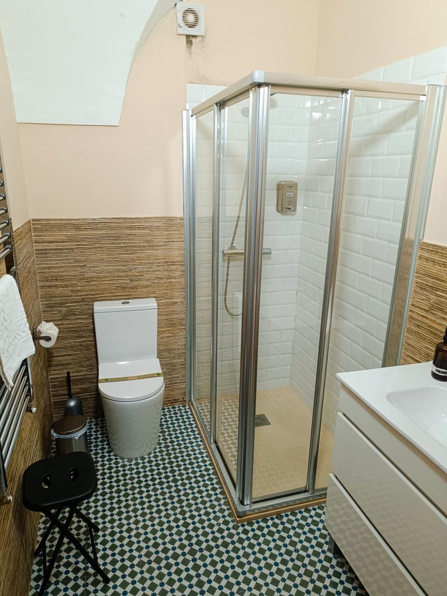 Al-Qazeres Suites Касерес Экстерьер фото