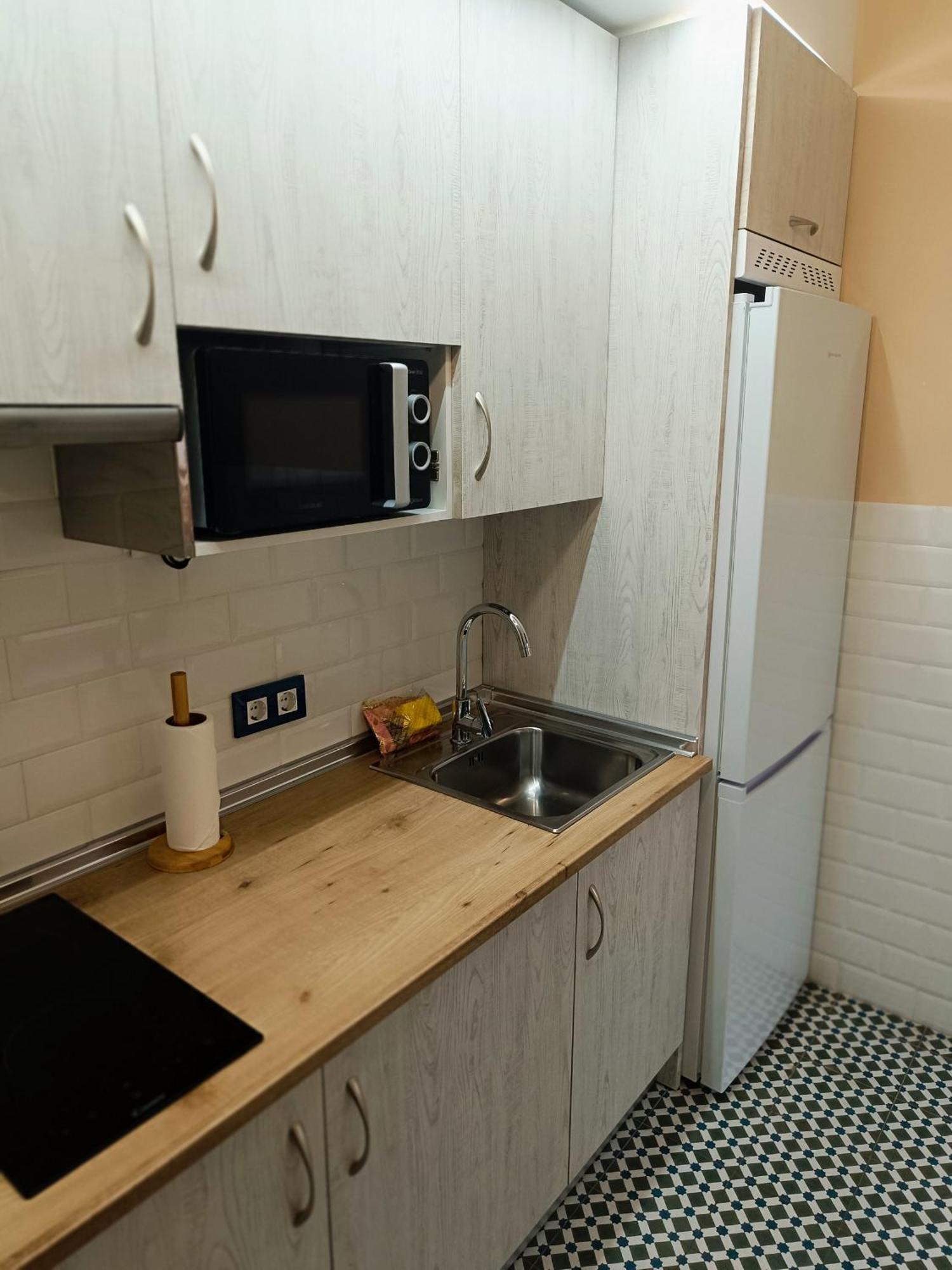 Al-Qazeres Suites Касерес Экстерьер фото