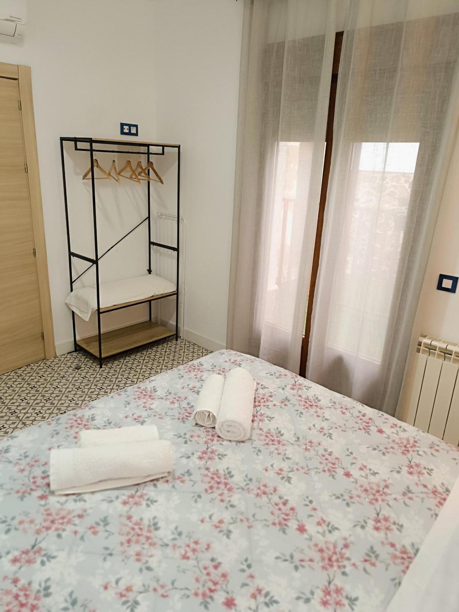 Al-Qazeres Suites Касерес Экстерьер фото